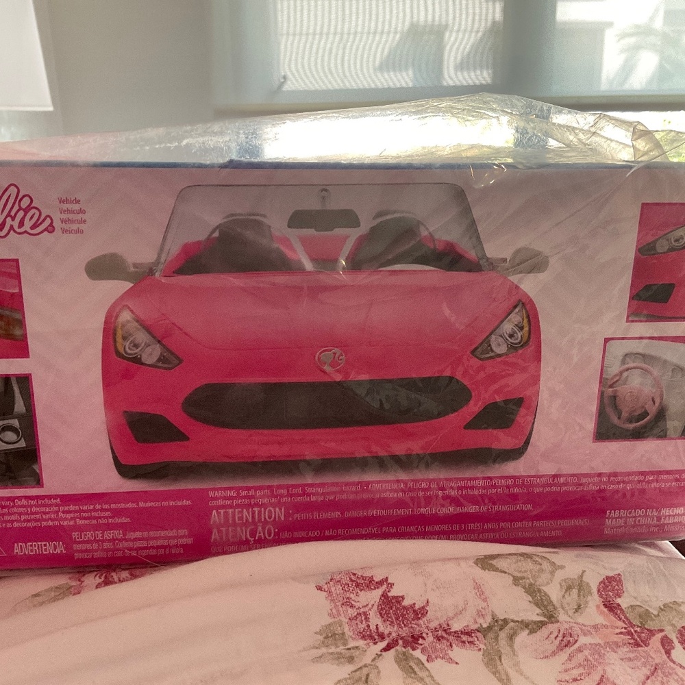 New BARBIE DREAM CAR